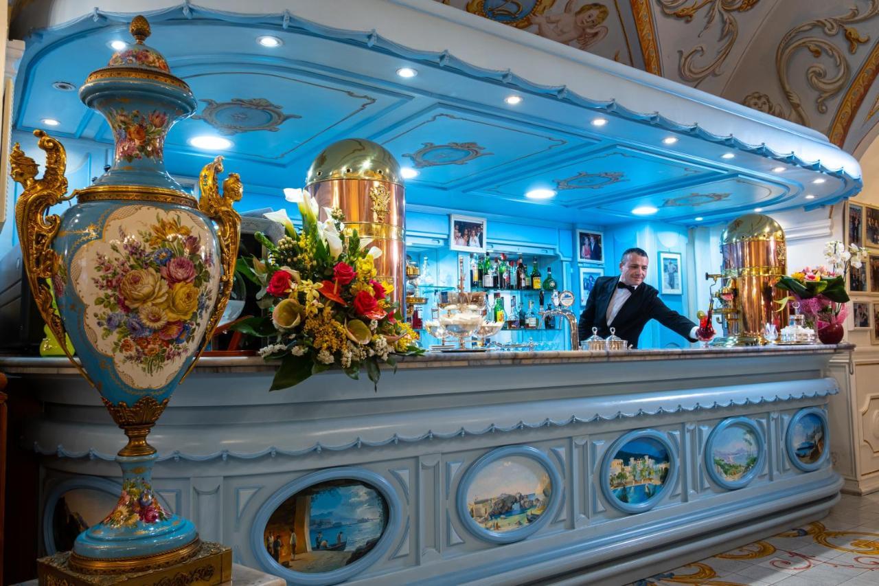 Grand Hotel La Sonrisa SantʼAntonio Abate Esterno foto The bar